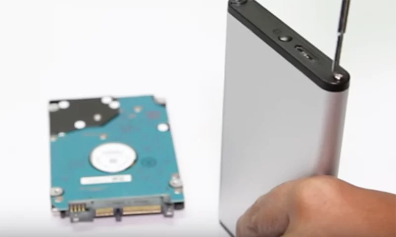 Make an external hard drive from an Old Laptop drive 6