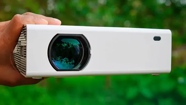 Best Cheap Mini Projectors Under $100